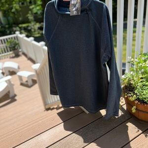 NWT Stillwater Xxl men’s long sleeve sweater blue and in excellent condition!